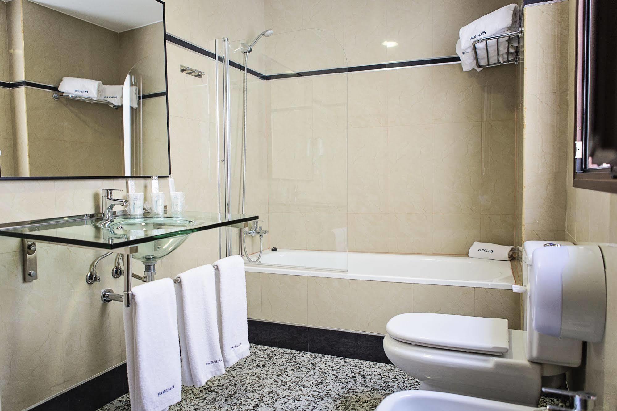 Hotel De Los Faroles Cordoba Luaran gambar